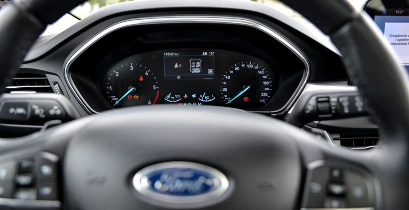 Ford Focus cena 63990 przebieg: 143600, rok produkcji 2019 z Cedynia małe 466